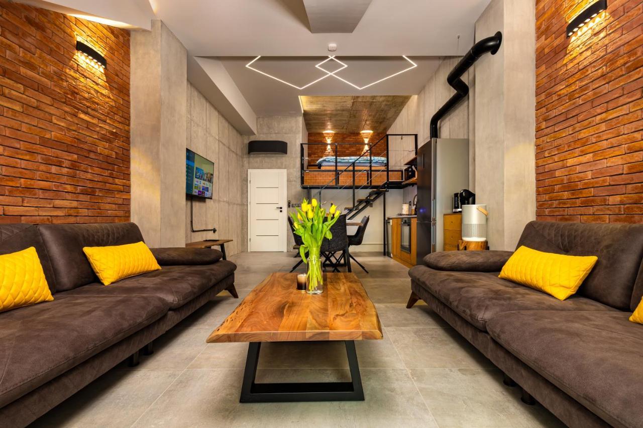 Industrial-Style 2Bd Loft With Parking Spot By Flat Mаnager Apartment Plovdiv Exterior photo